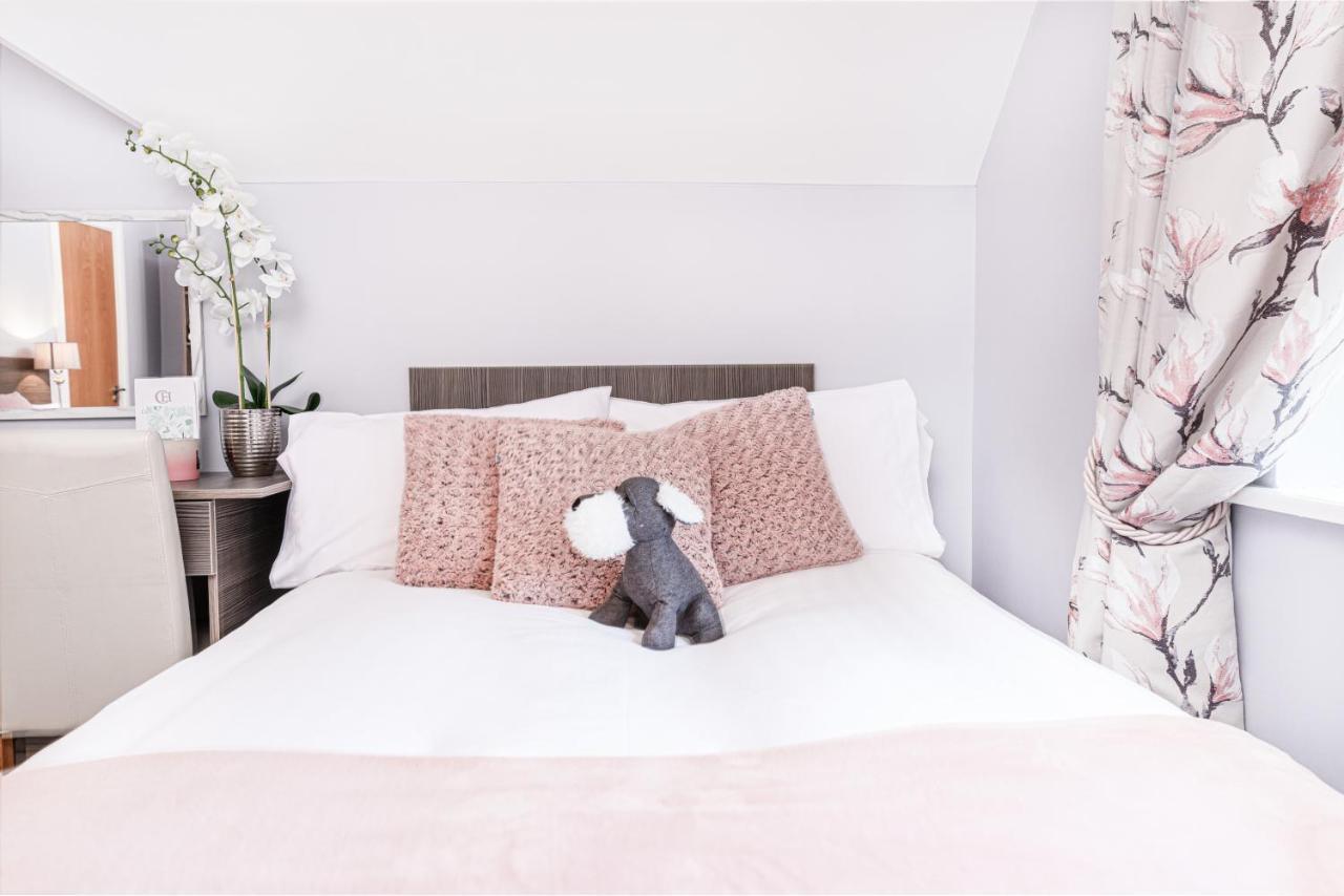 Caravogue House Otel Trim Dış mekan fotoğraf