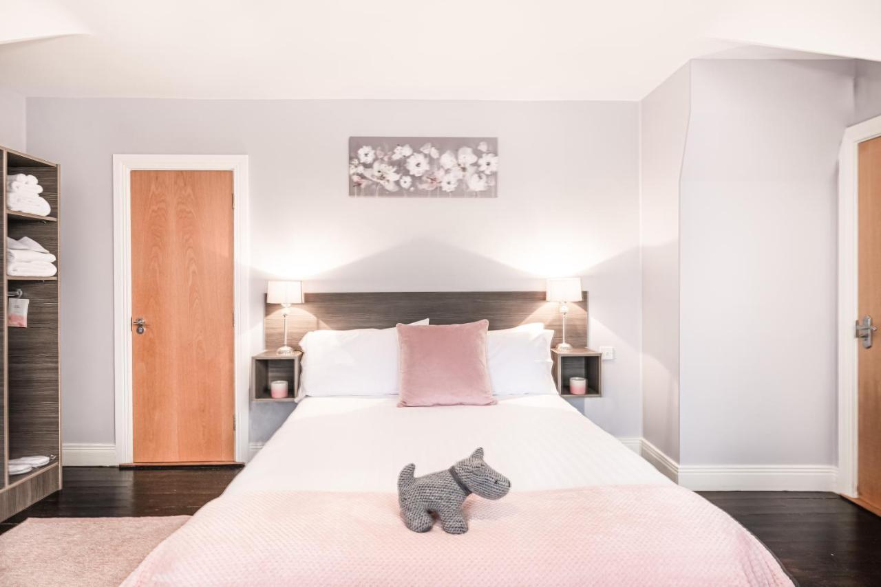 Caravogue House Otel Trim Dış mekan fotoğraf