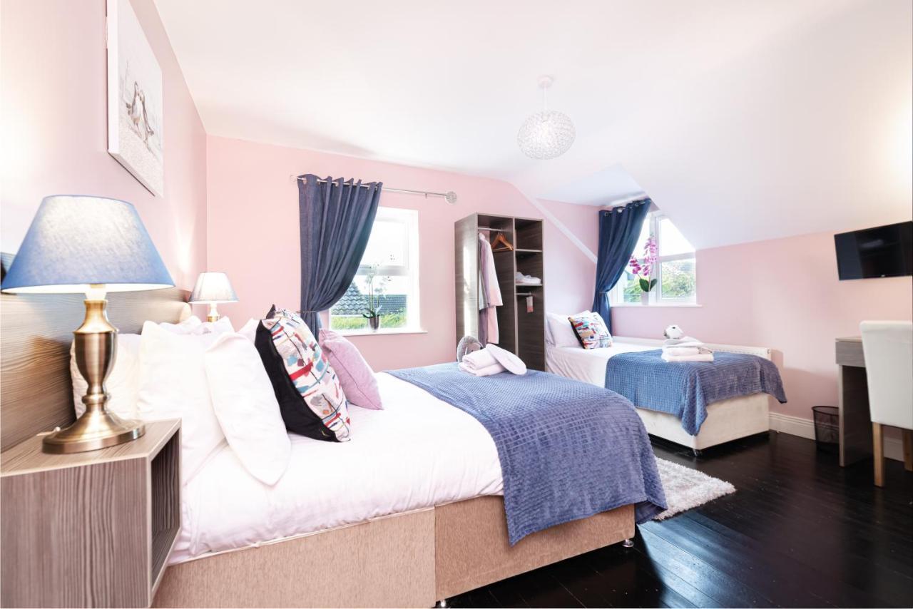 Caravogue House Otel Trim Dış mekan fotoğraf